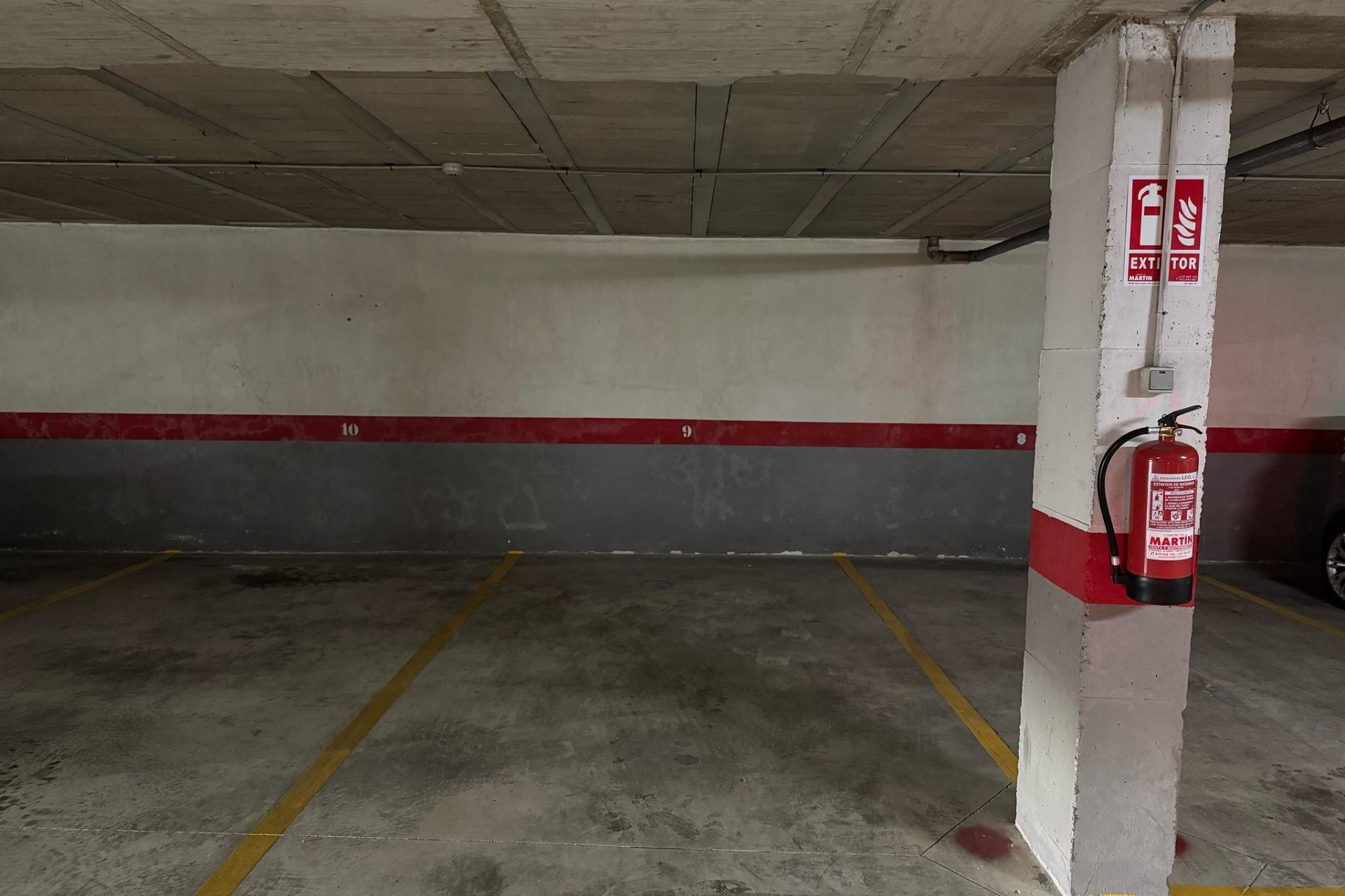 Resale - Garage - Torrevieja - Centro