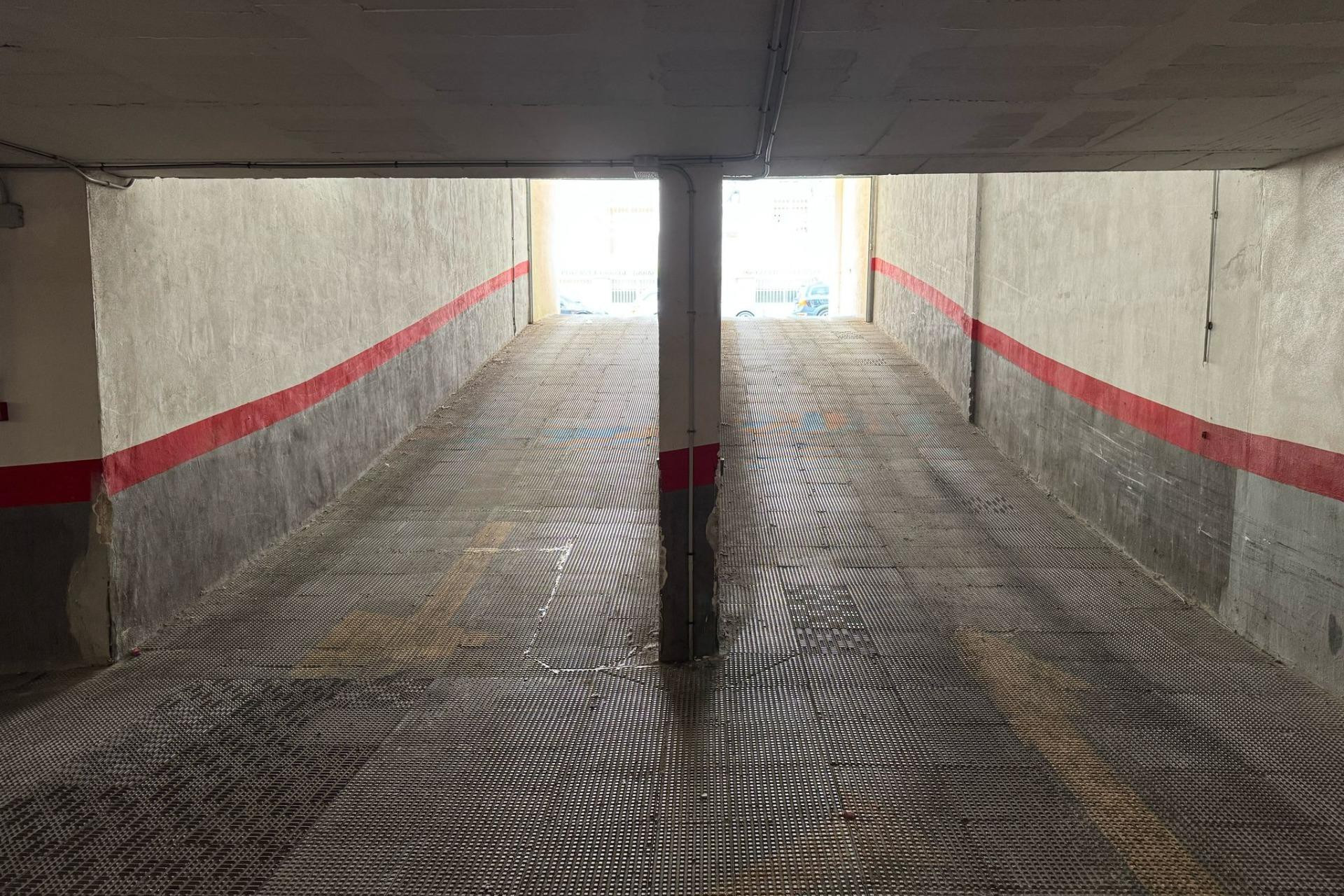 Resale - Garage - Torrevieja - Centro