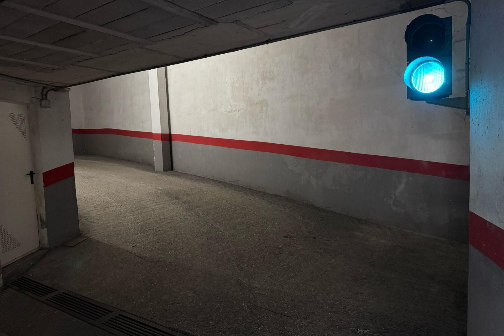 Resale - Garage - Torrevieja - Centro