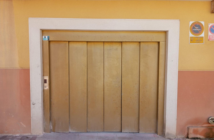 Resale - Garage - Torrevieja - La Mata