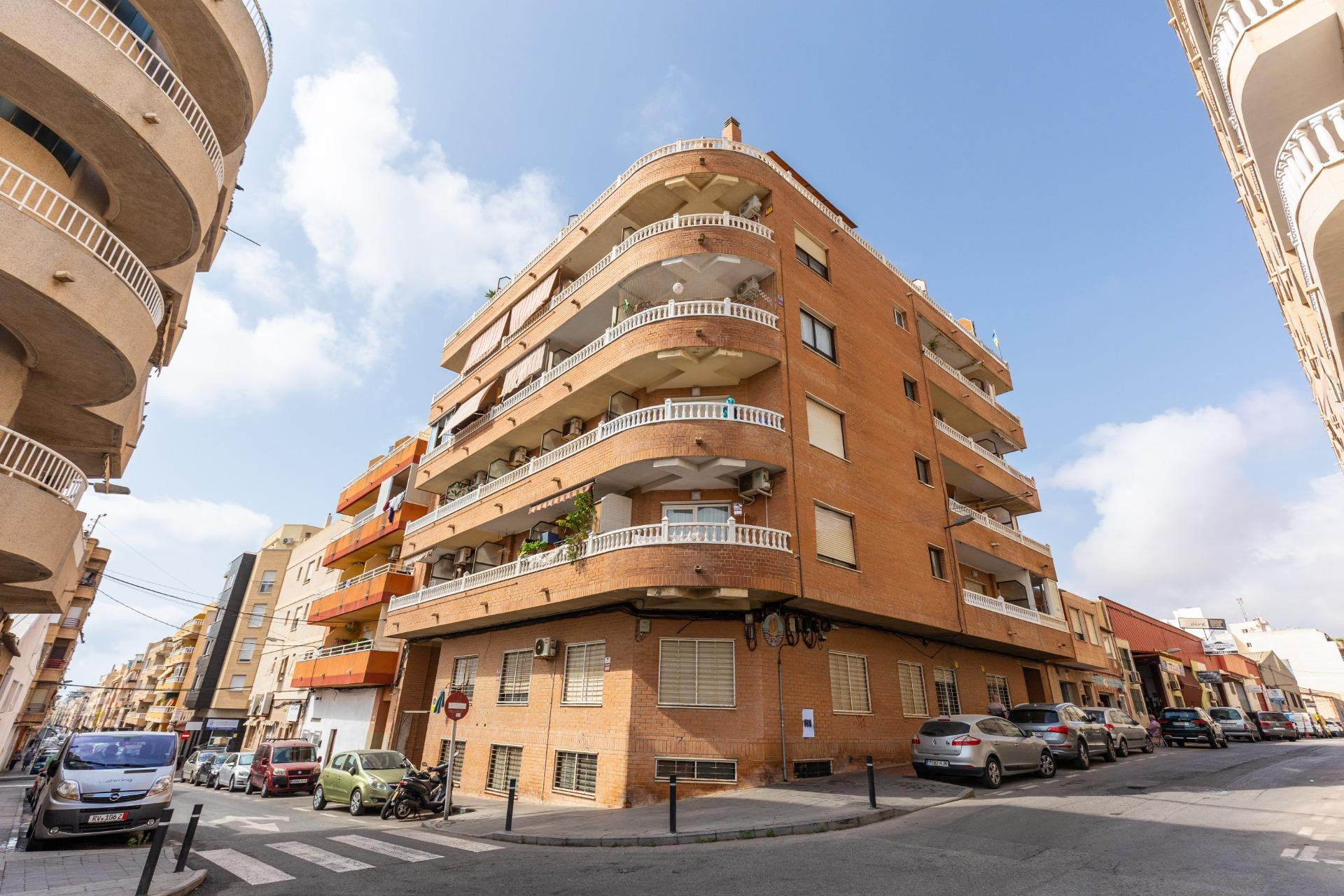 Resale - Ground Floor - Torrevieja - Centro
