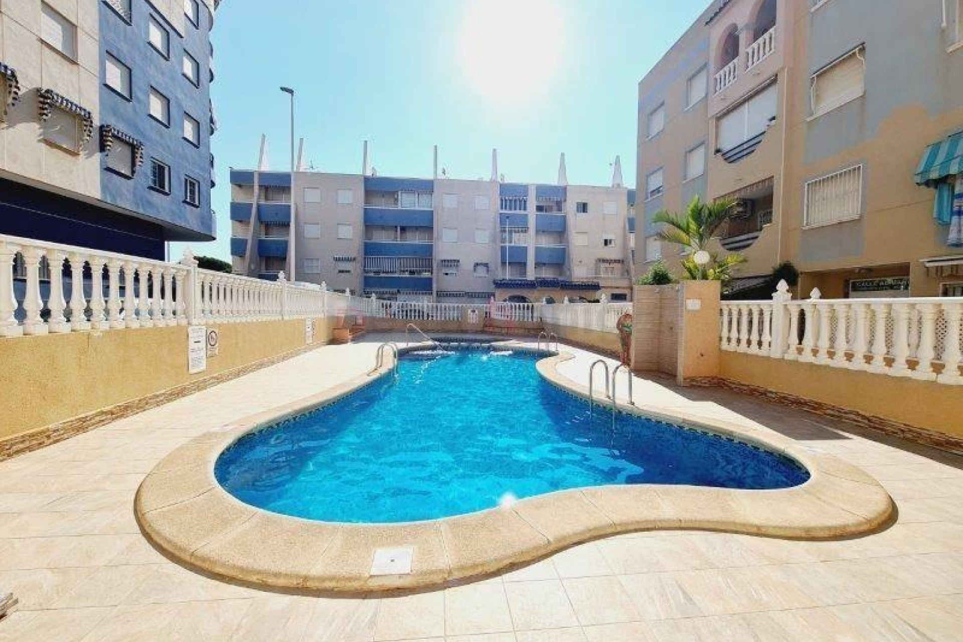 Resale - Ground Floor - Torrevieja - La Mata pueblo