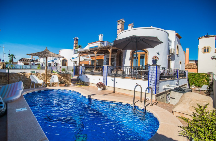 Resale - House - Algorfa