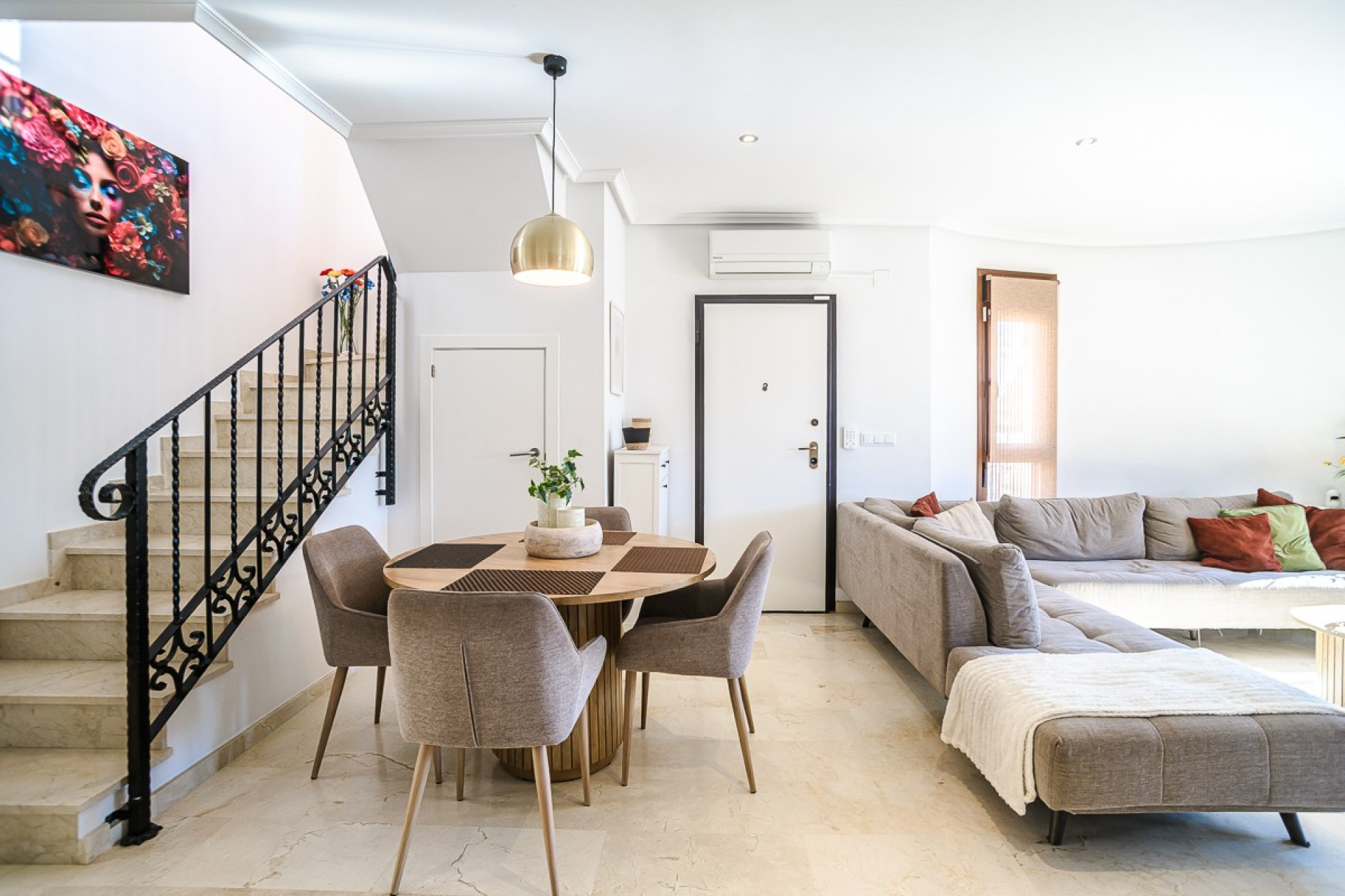 Resale - House - Algorfa