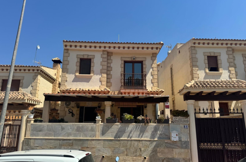 Resale - House - Bigastro - Comunidad valenciana