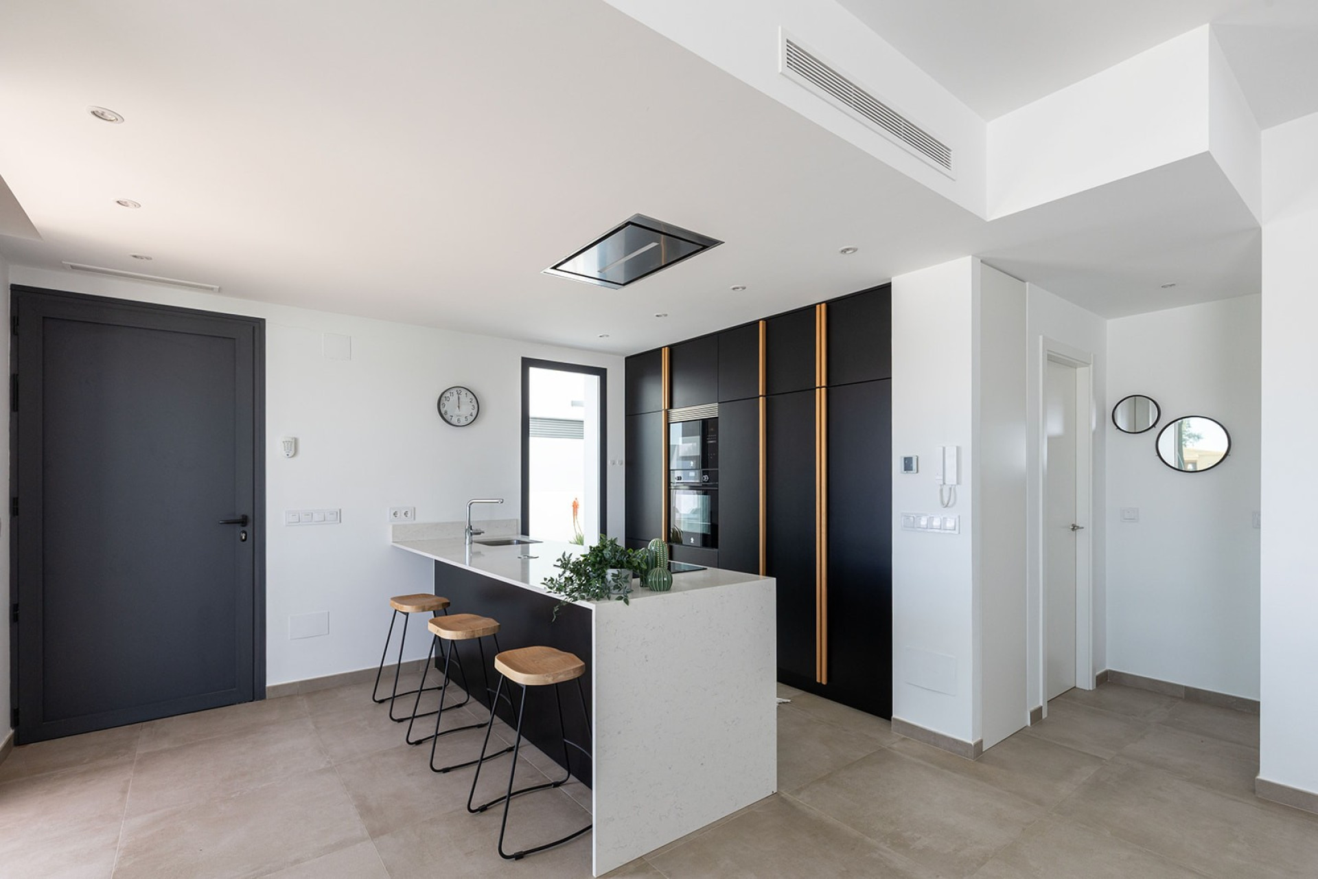 Resale - House - Dolores