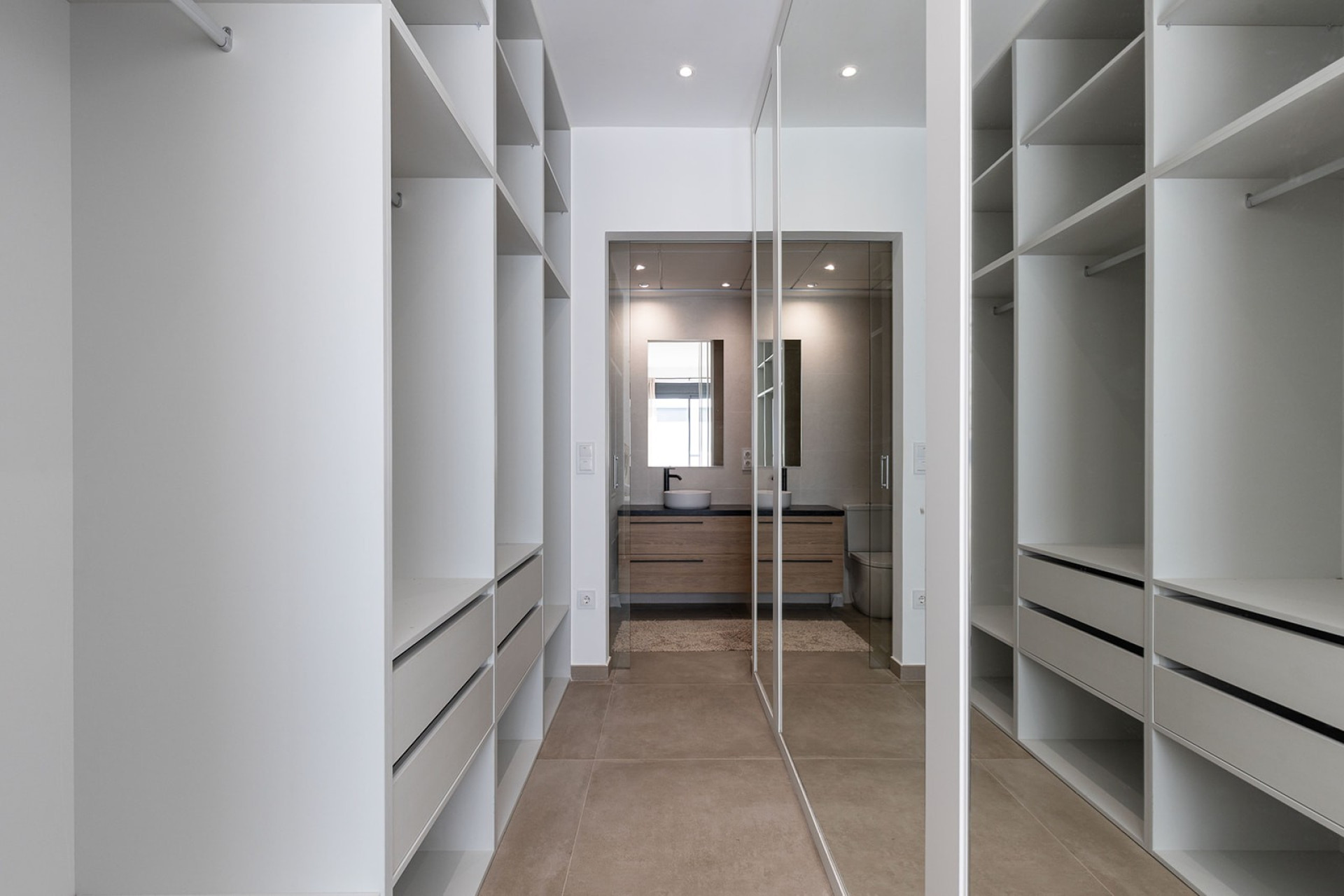 Resale - House - Dolores