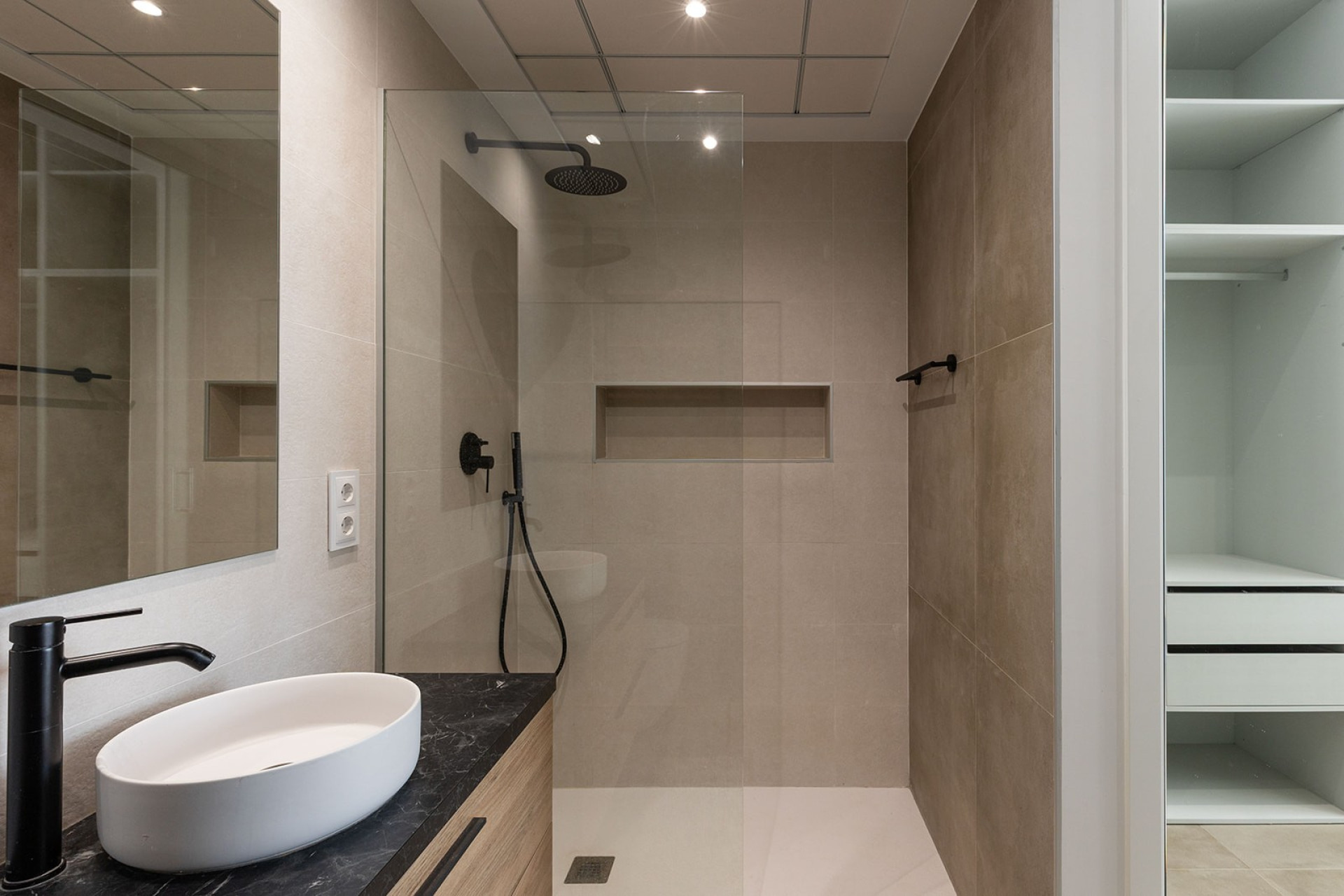 Resale - House - Dolores