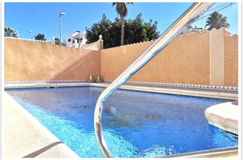 Resale - House - Orihuela Costa - Los Altos