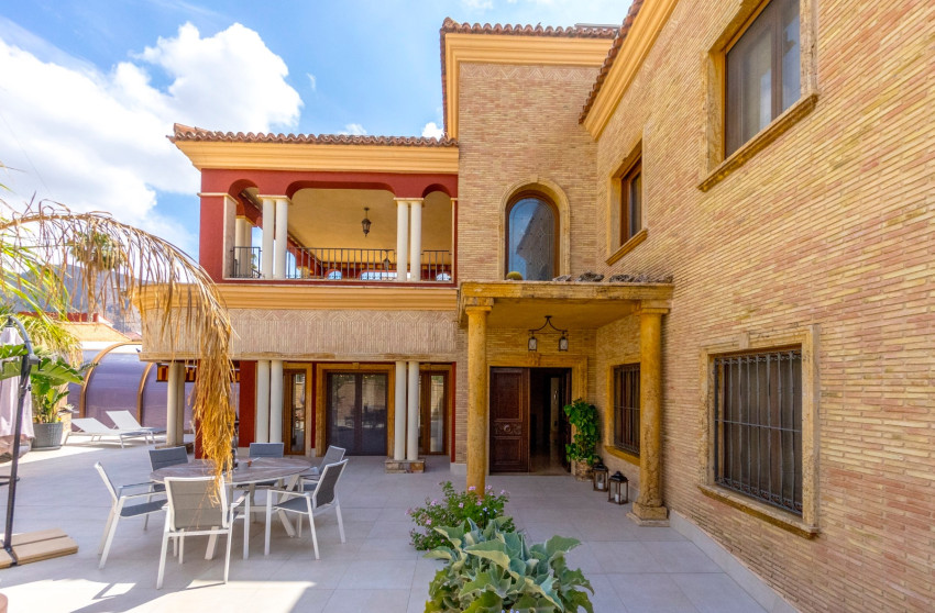 Resale - House - Orihuela