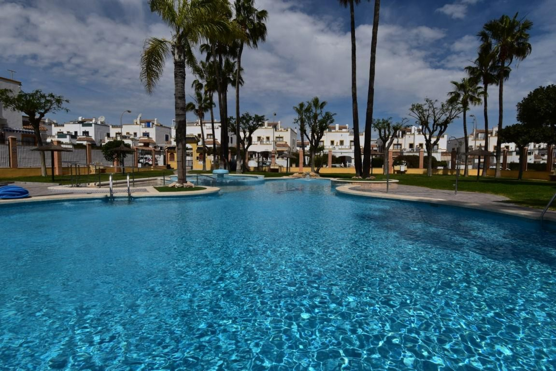 Resale - House - Quad - Orihuela Costa - La Florida