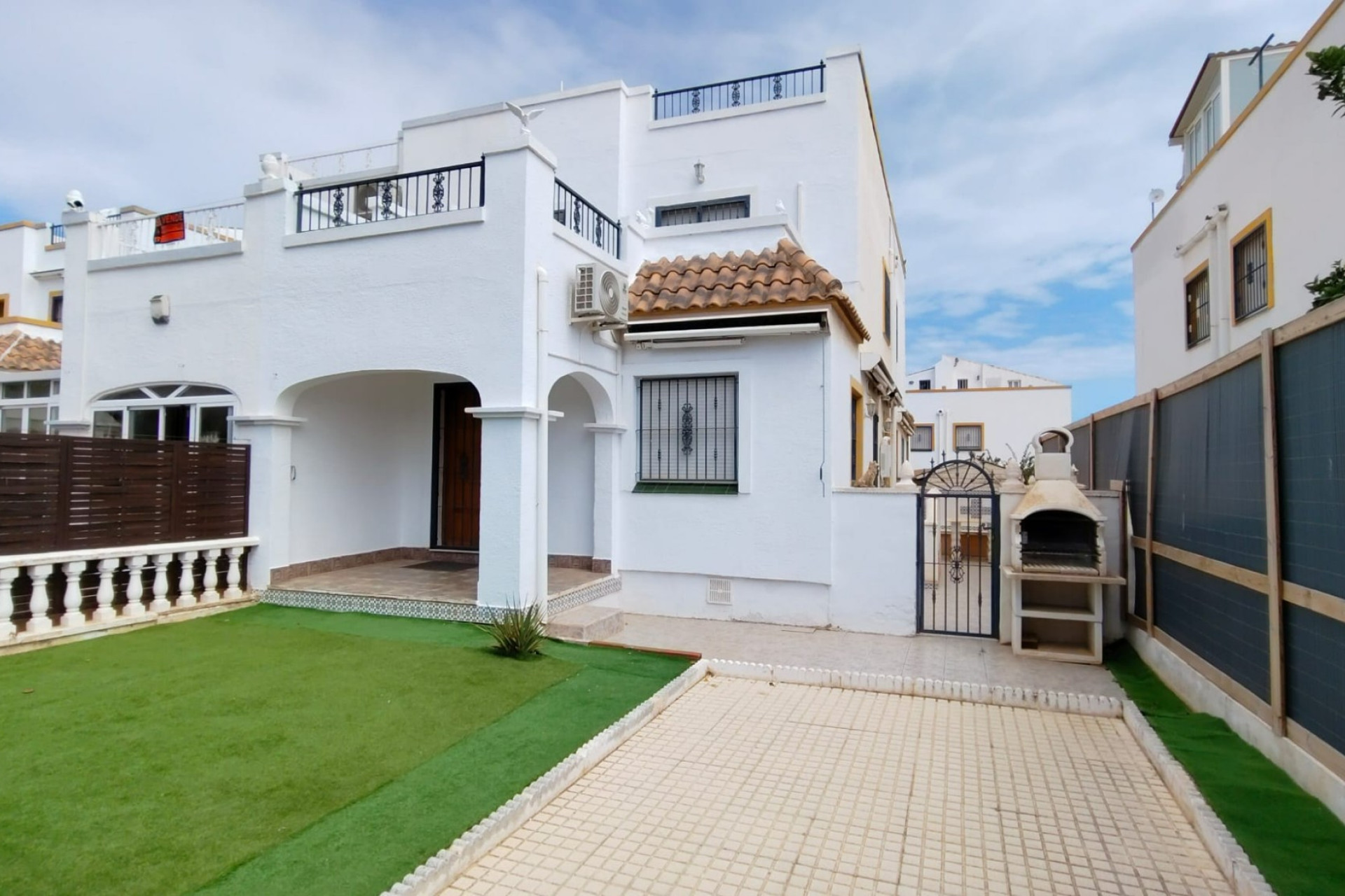 Resale - House - Quad - Orihuela Costa - La Florida