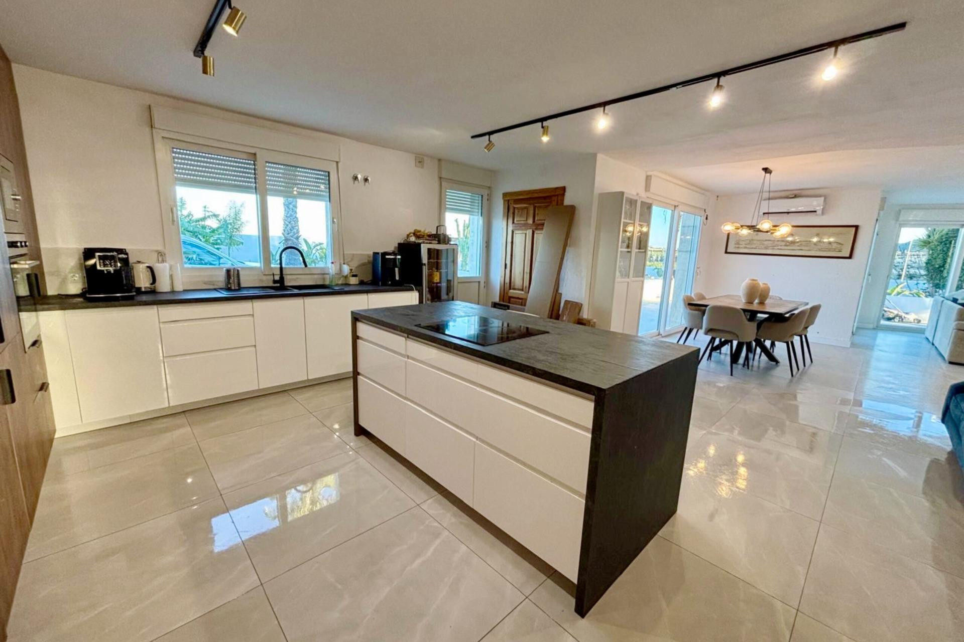 Resale - House - San Miguel de Salinas - Pueblo 9