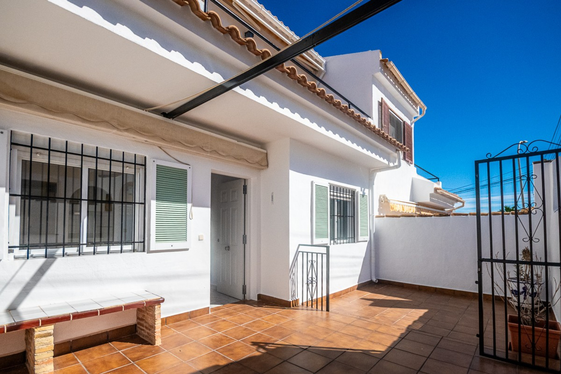Resale - House - San Miguel de Salinas