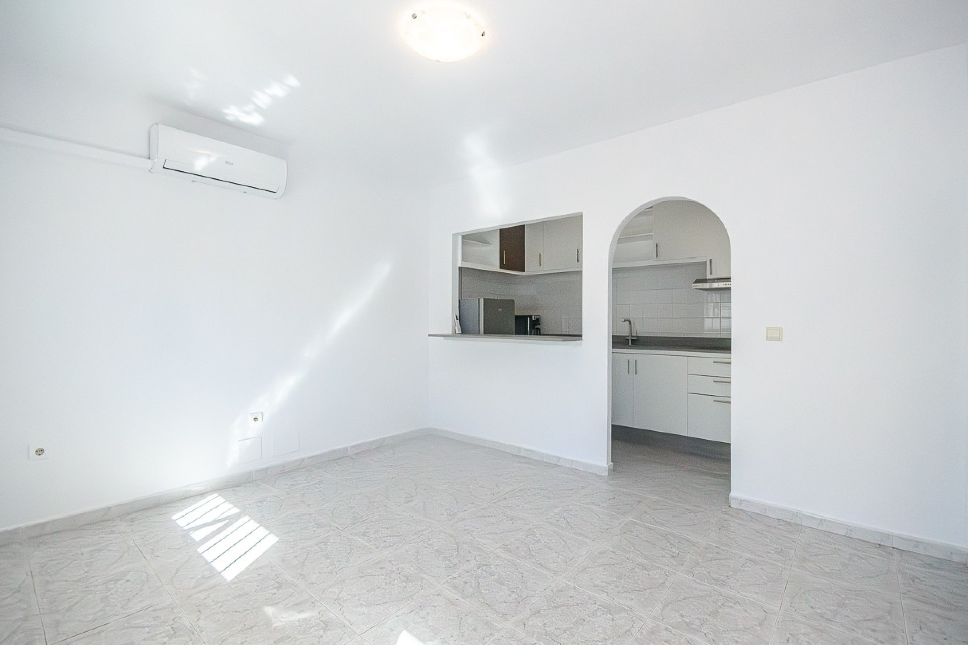 Resale - House - San Miguel de Salinas