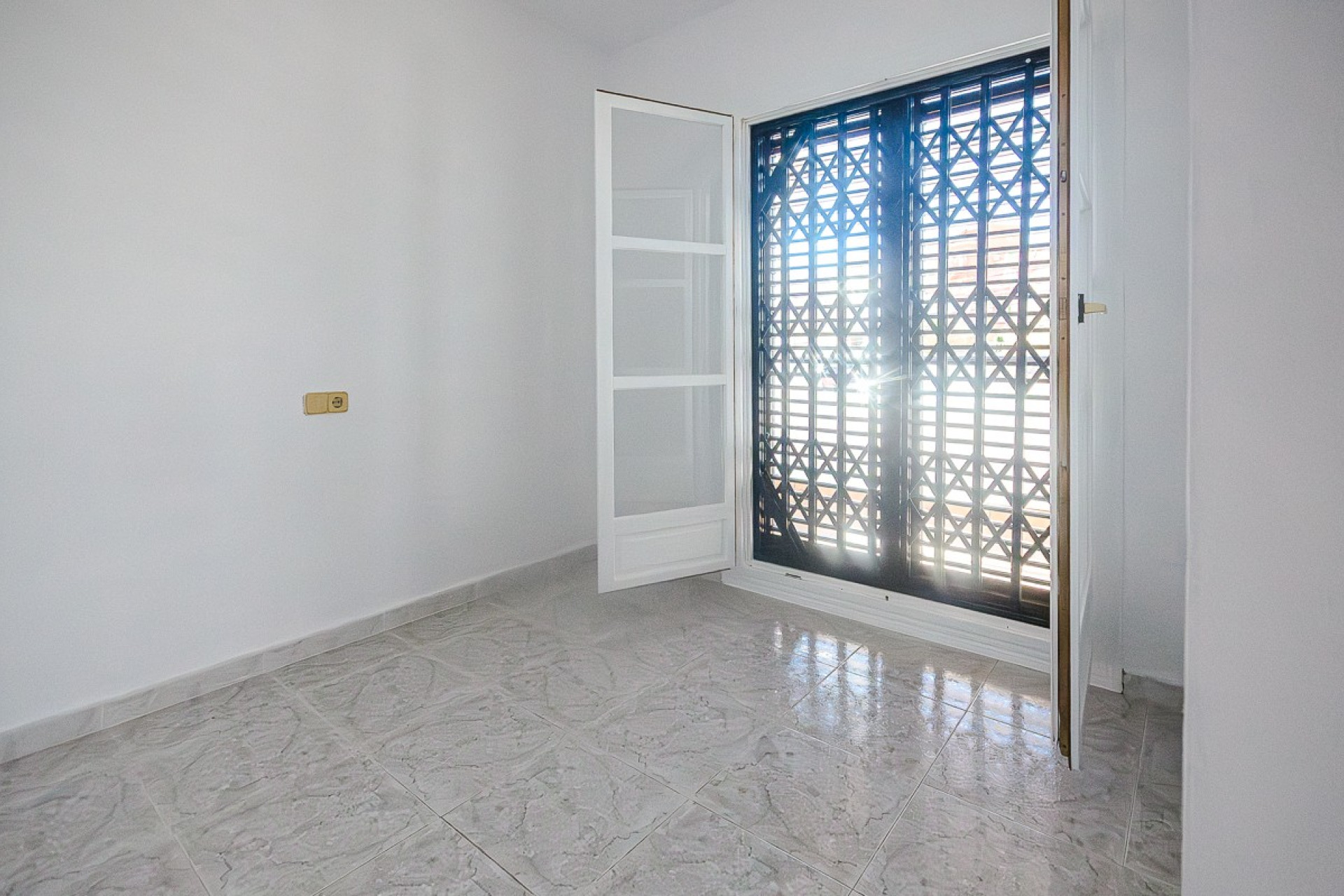Resale - House - San Miguel de Salinas