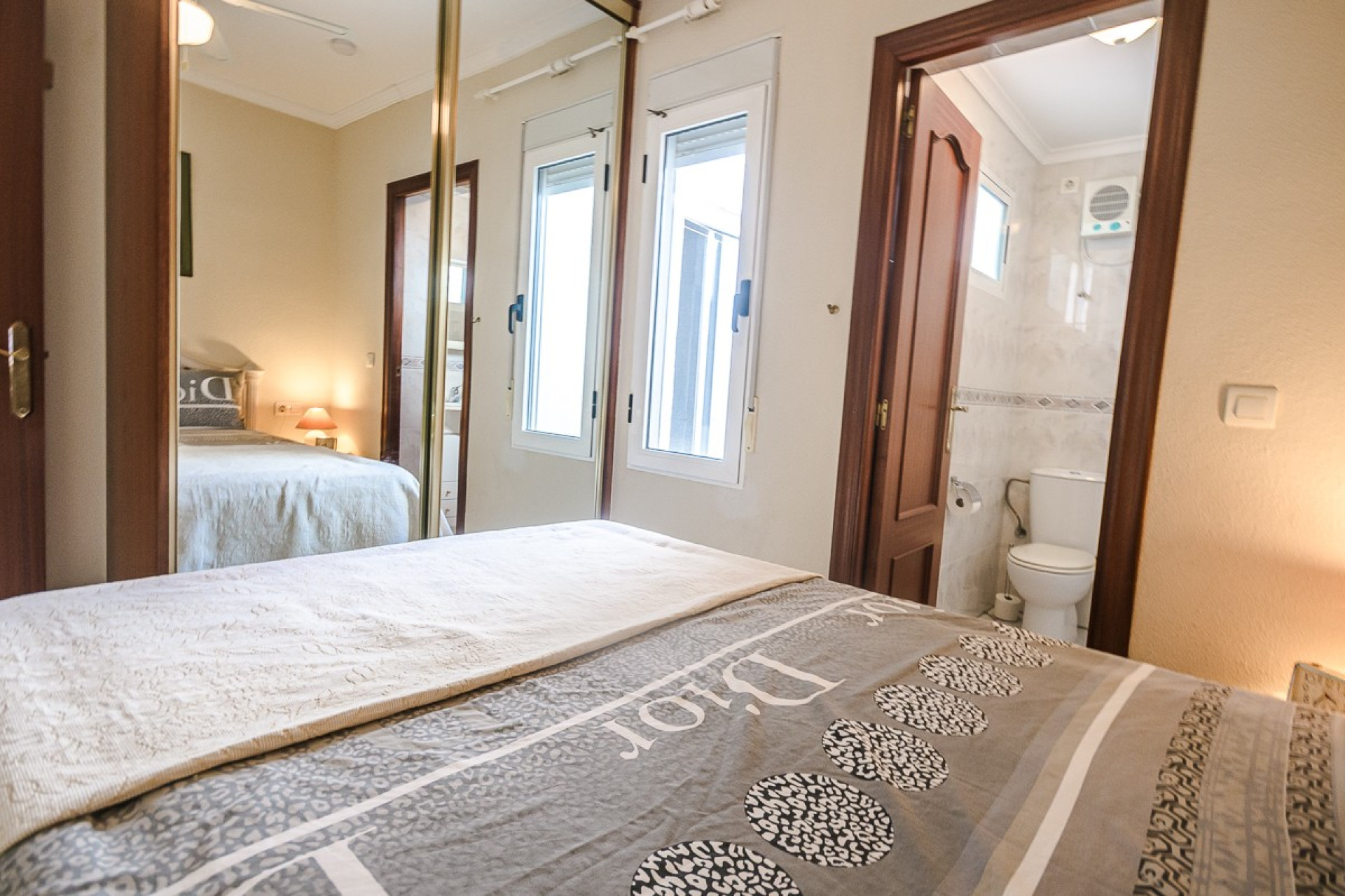 Resale - House - Torrevieja - Calas Blancas