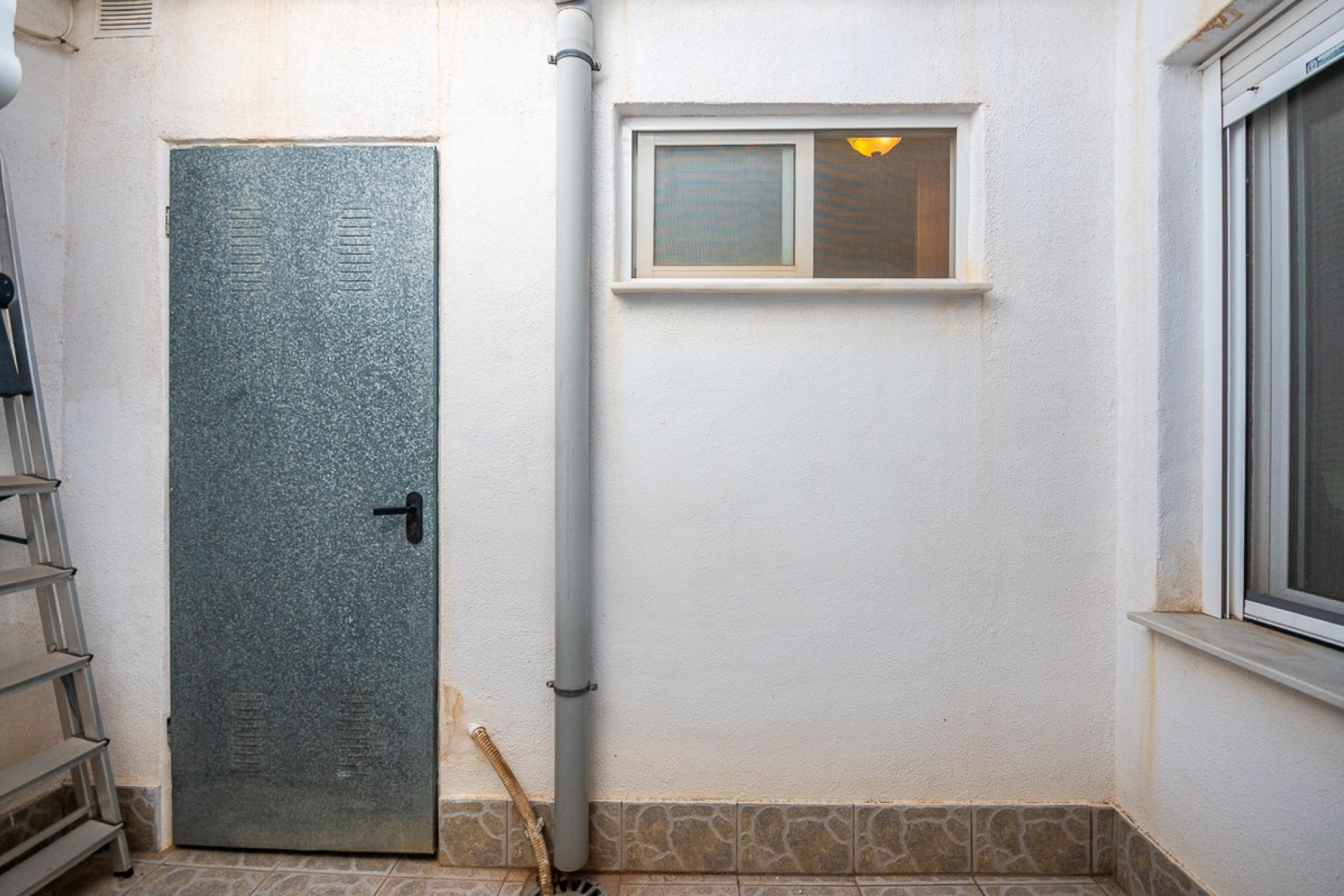 Resale - House - Torrevieja - Calas Blancas