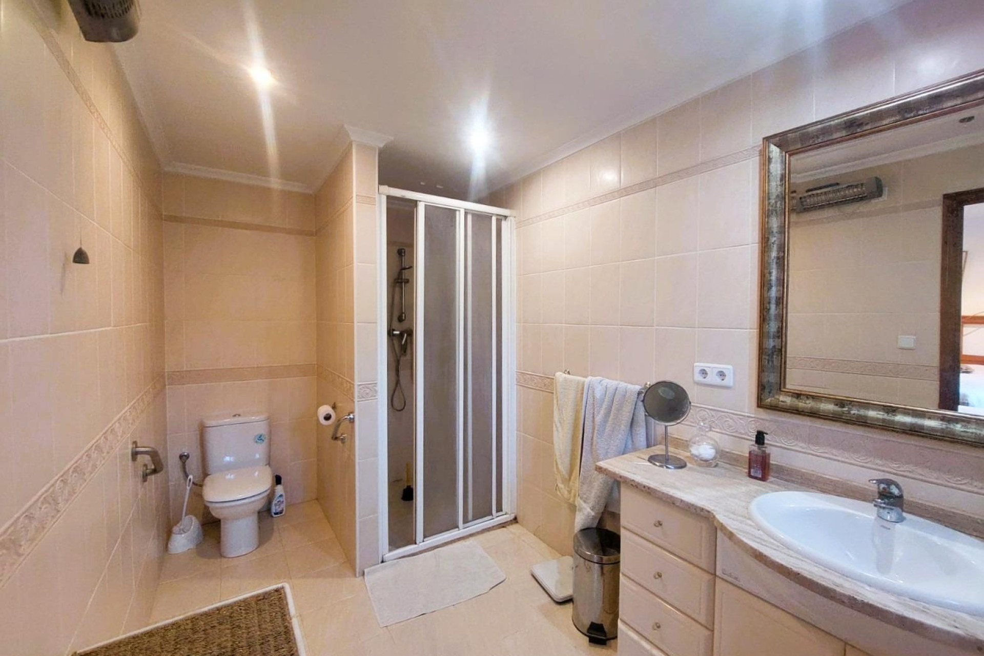 Resale - Masia - La marina - La Marina