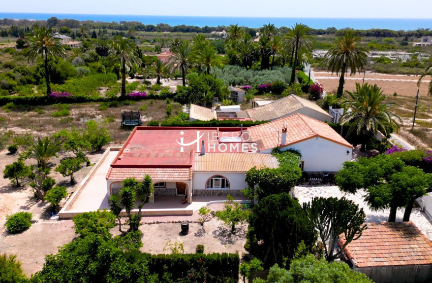 Resale - Masia - La marina - La Marina