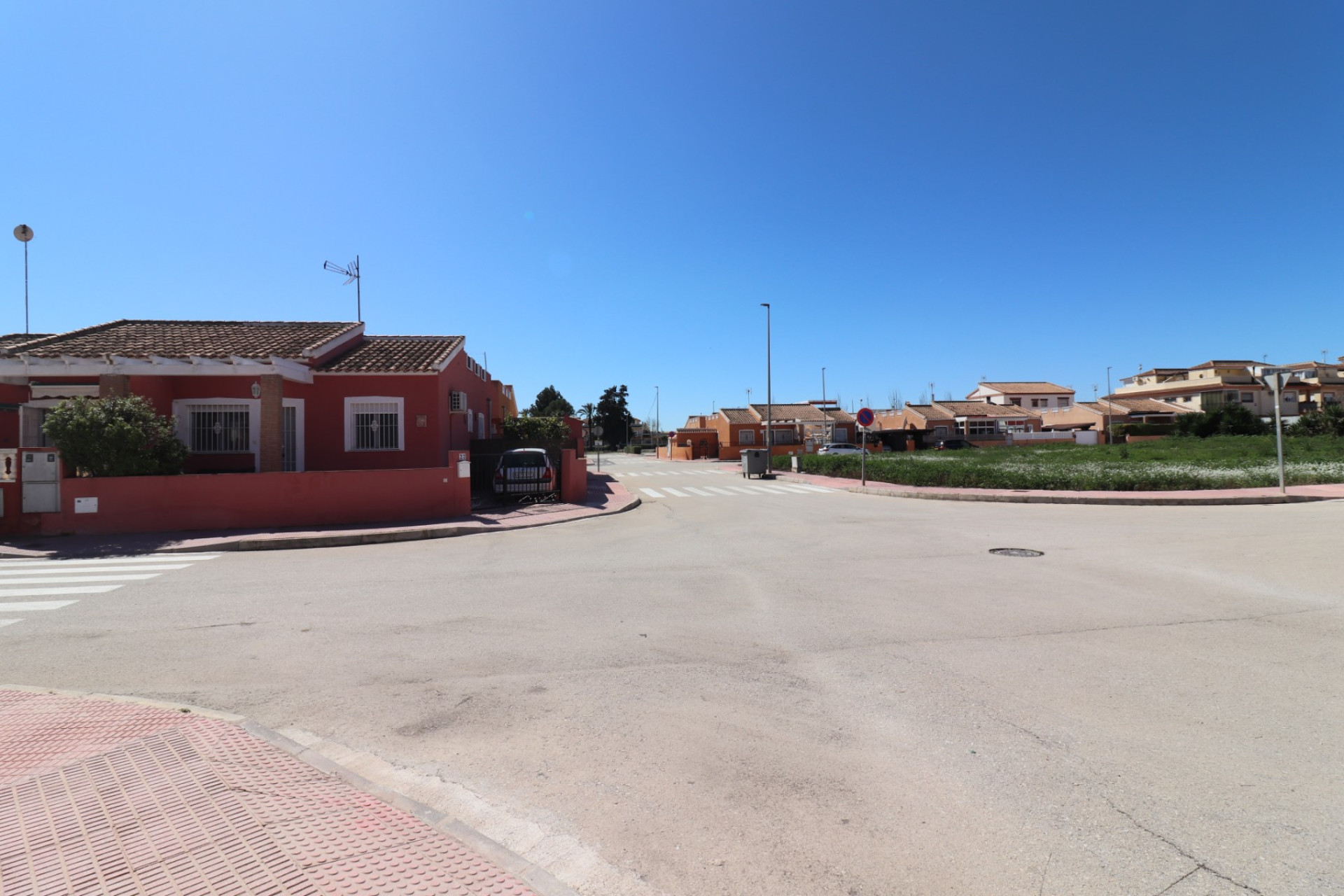 Resale - Plot of Land - Daya Nueva - Daya Nueva - Town