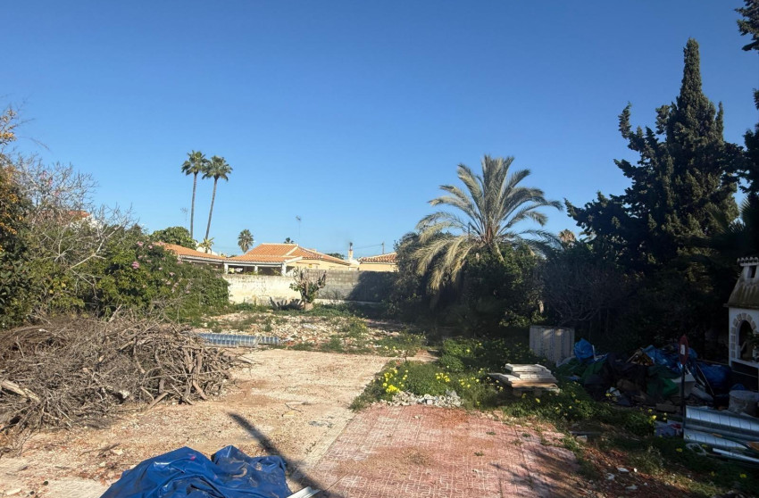 Resale - Plot - Torrevieja - La Siesta - El Salado - Torreta