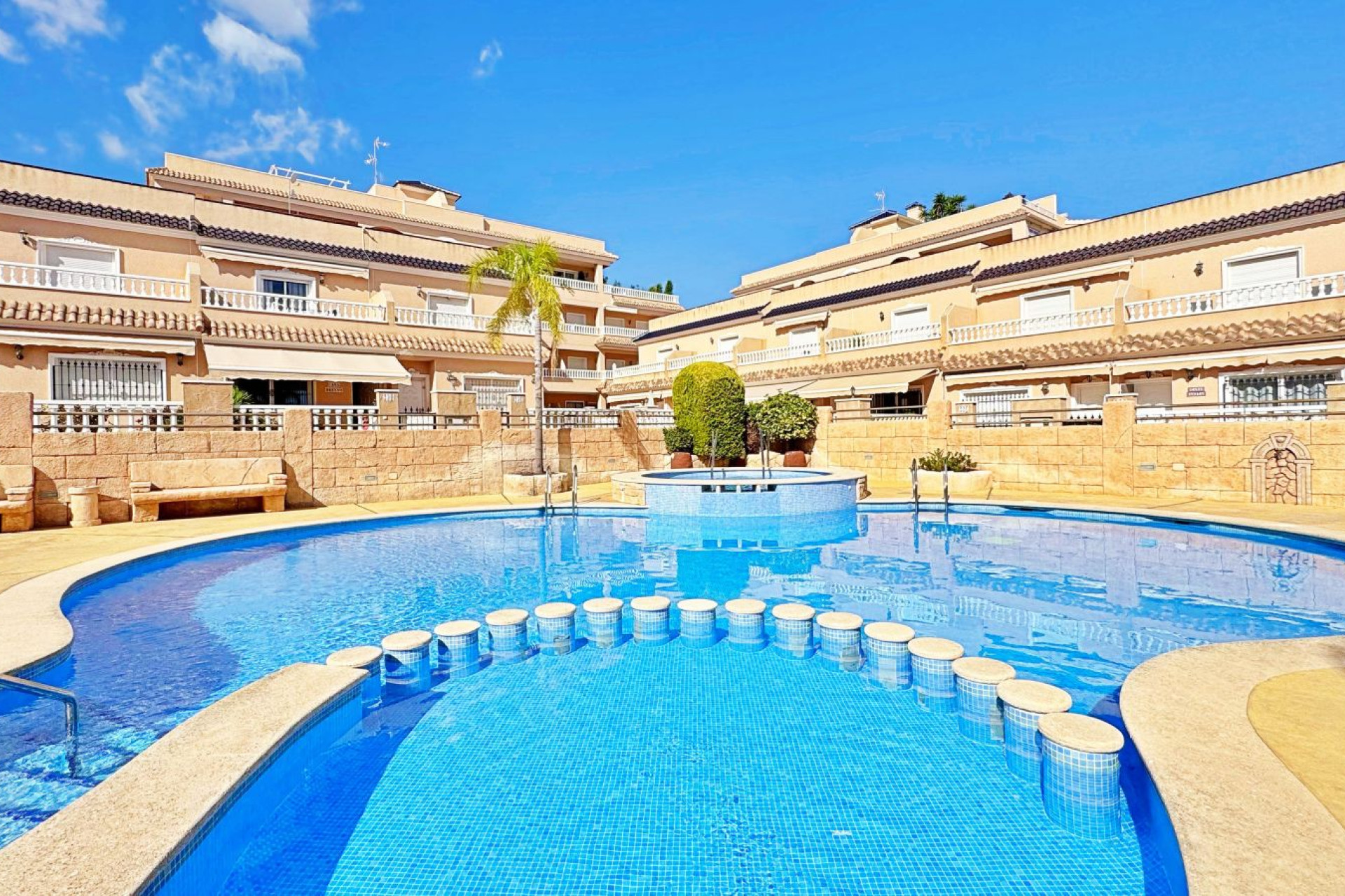 Resale - Quad Villa - Orihuela Costa - Villamartin