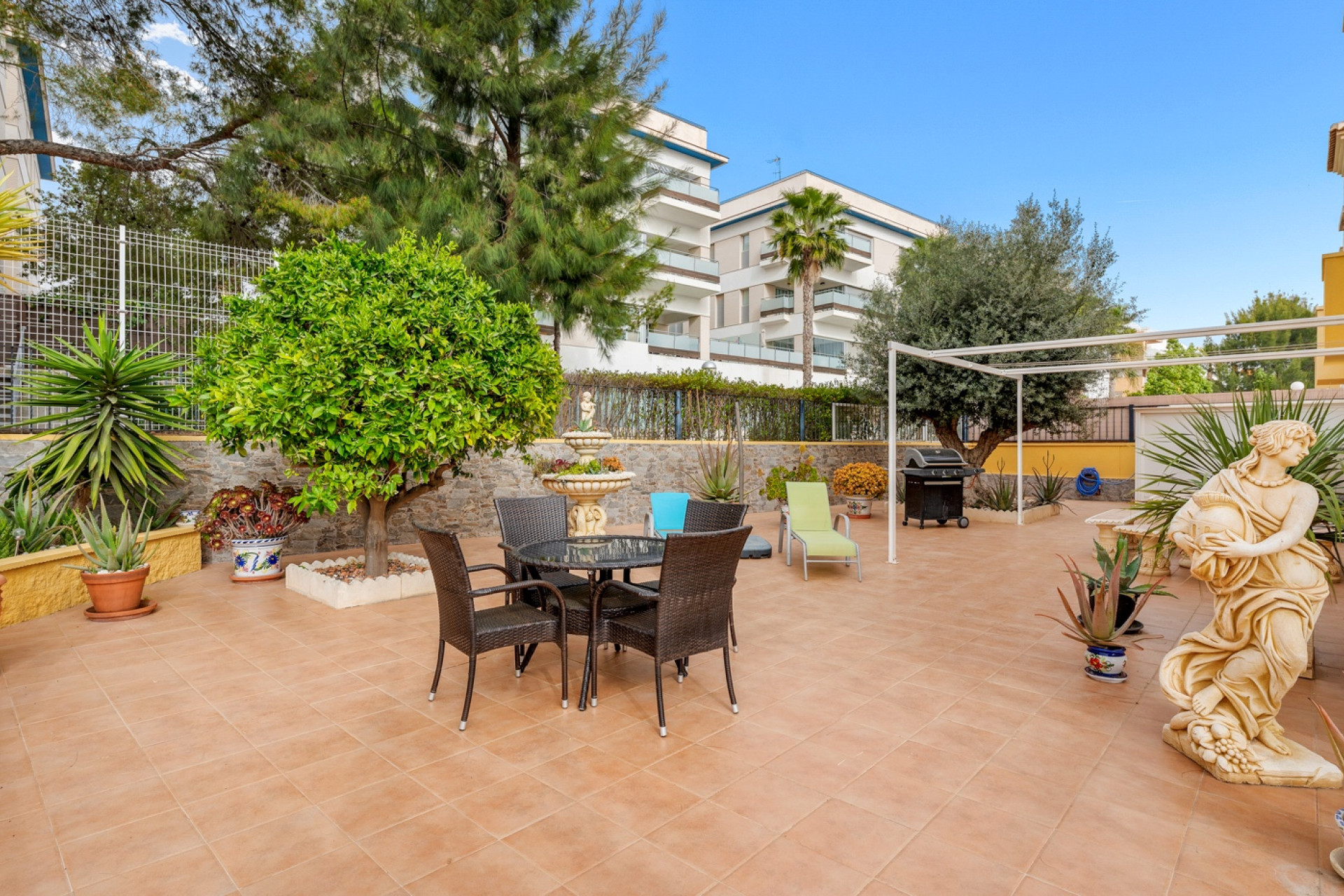 Resale - Quad Villa - Orihuela Costa - Villamartin