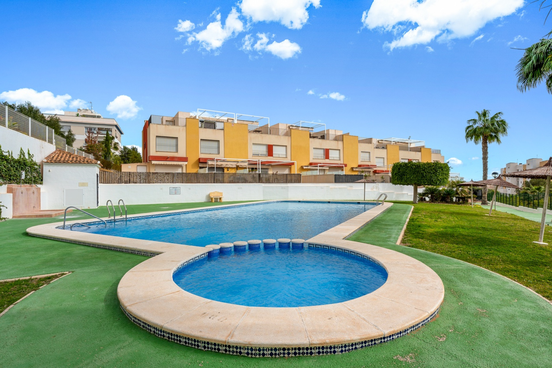 Resale - Quad Villa - Orihuela Costa - Villamartin