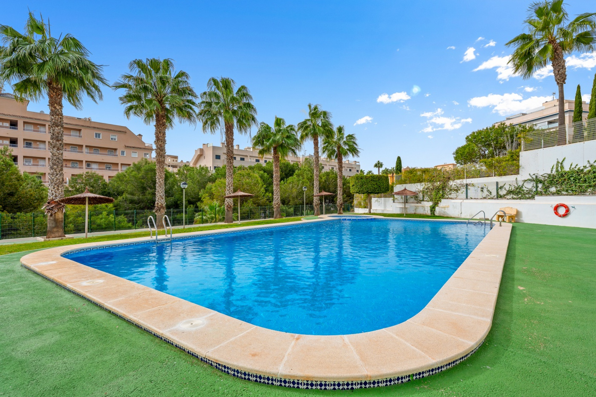 Resale - Quad Villa - Orihuela Costa - Villamartin