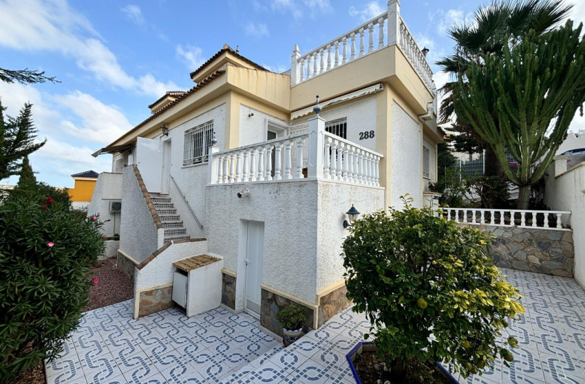 Resale - Semi-Detached - Ciudad Quesada