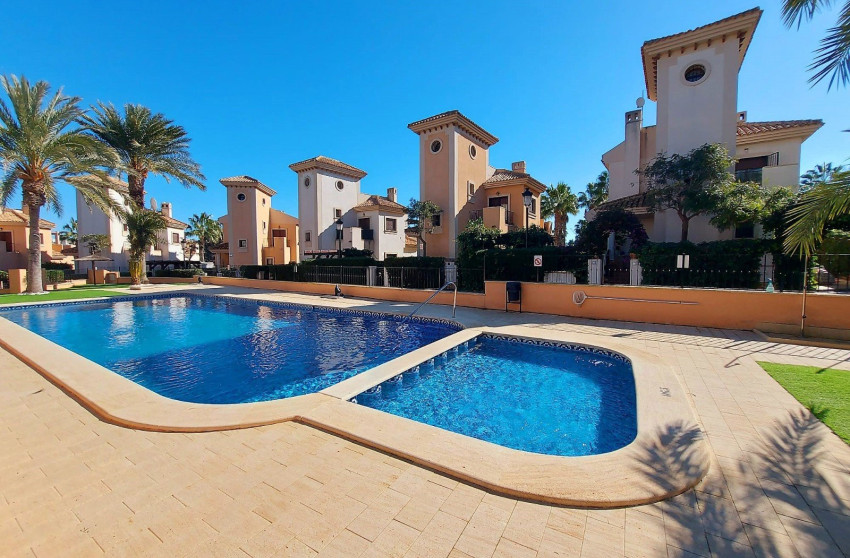 Resale - Semi-Detached Villa - Algorfa - La Finca Golf