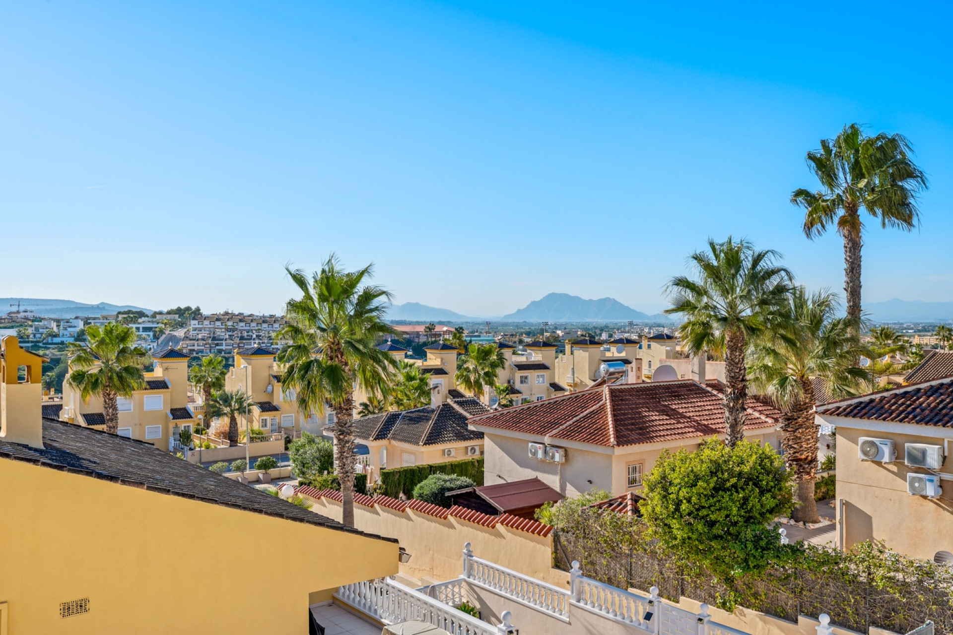 Resale - Semi detached Villa - Benimar - Benimar II