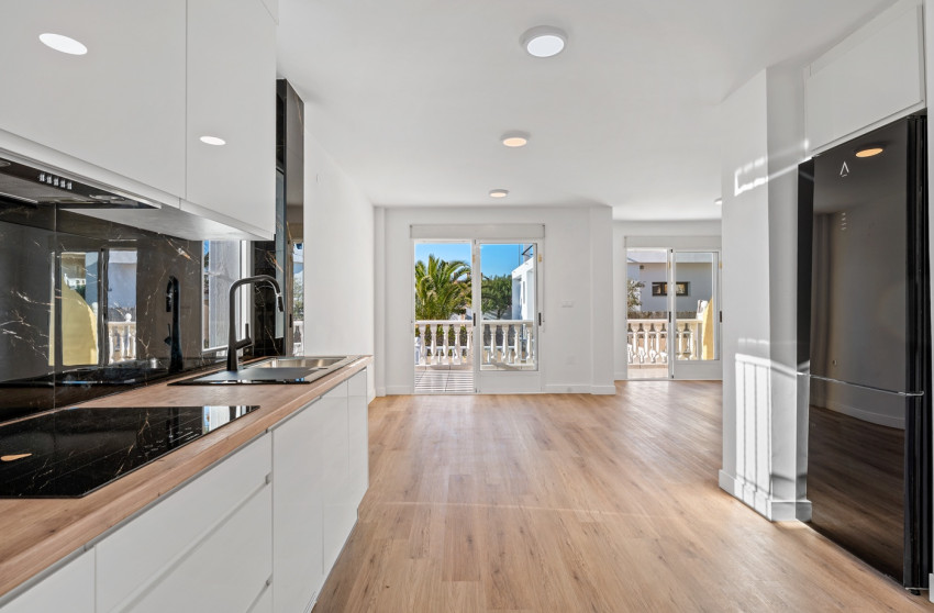 Resale - Semi detached Villa - Benimar - Benimar II