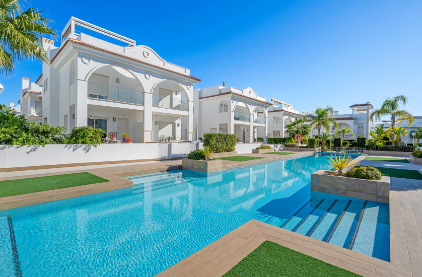 Resale - Semi detached Villa - Ciudad Quesada - Doña Pepa