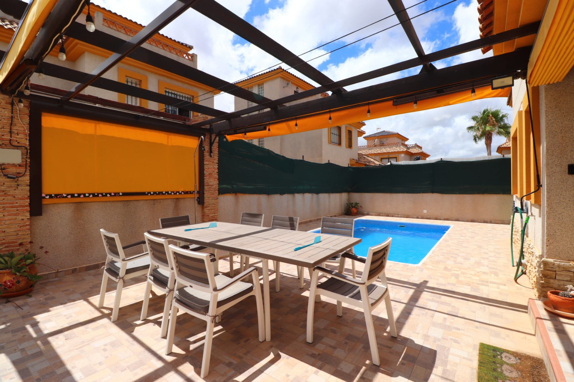 Resale - Semi detached Villa - Los Montesinos - La Herrada