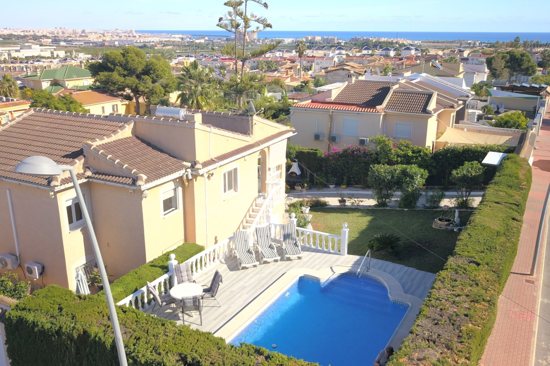 Resale - Semi detached Villa - Orihuela Costa - Los Balcones