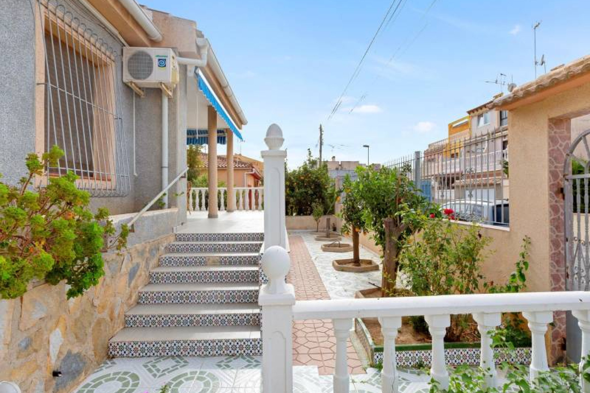 Resale - Single family house - Torrevieja - Nueva Torrevieja