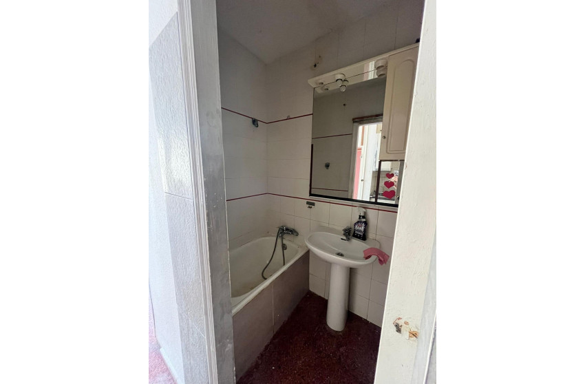 Resale - Studio - Torrevieja - Playa de los locos