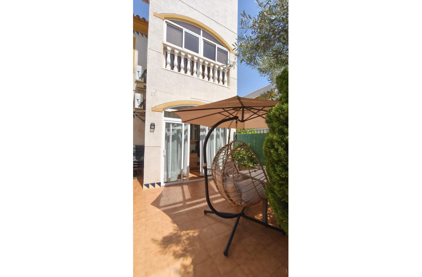 Resale - Terraced house - Guardamar del Segura - El Edén - Los Estaños