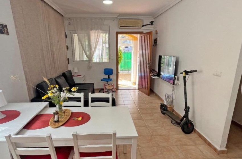 Resale - Terraced house - Guardamar del Segura - El Edén - Los Estaños