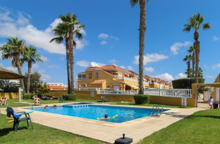 Resale - Terraced house - Orihuela Costa - Cabo Roig