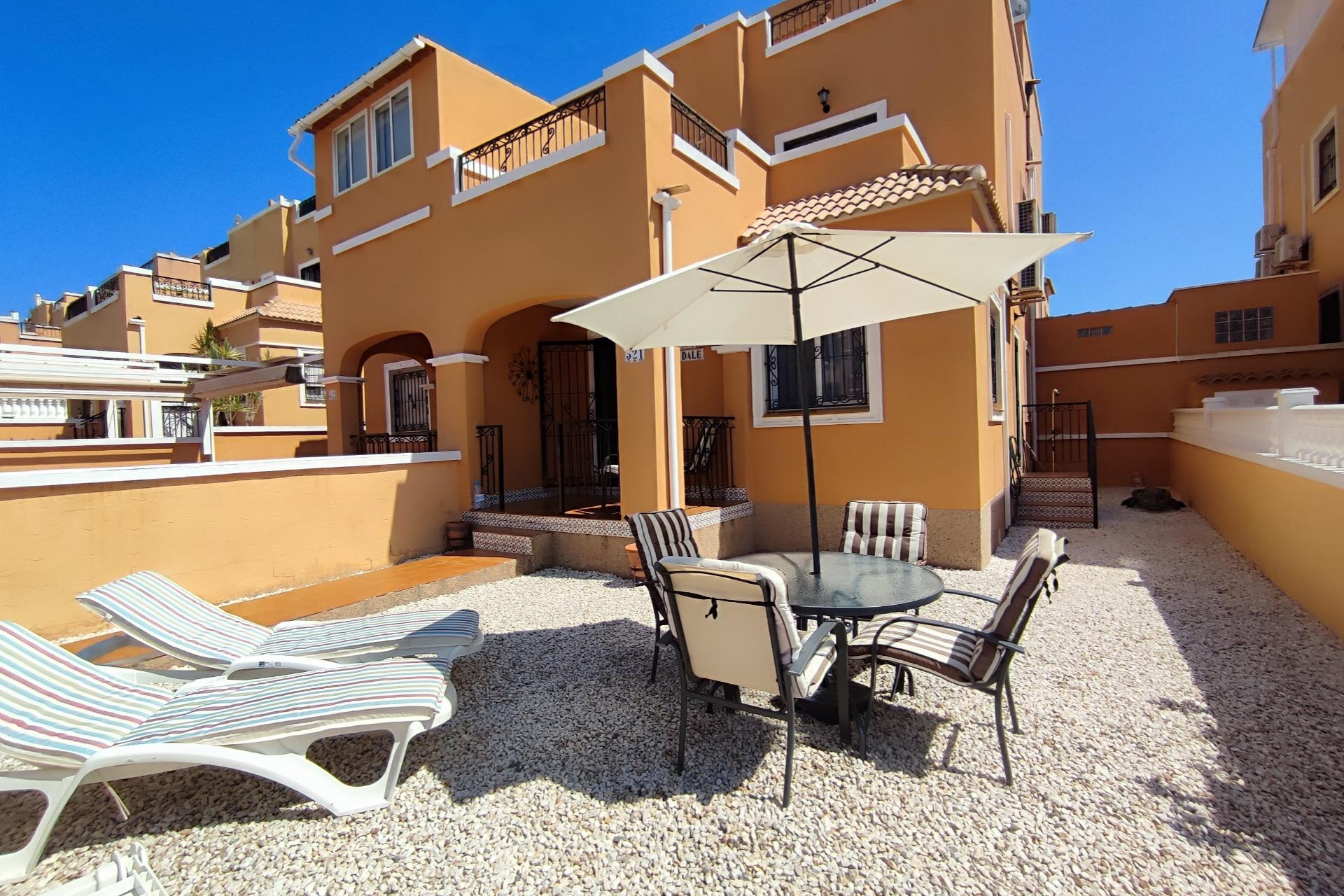 Resale - Terraced house - Orihuela Costa - La Florida