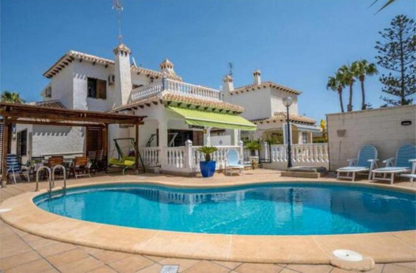 Resale - Terraced house - Orihuela Costa - La Zenia