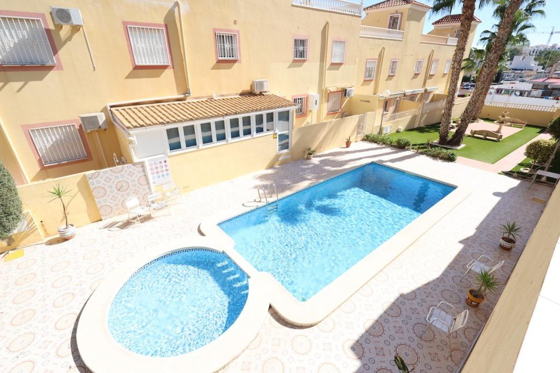 Resale - Terraced house - Orihuela Costa - Las Filipinas