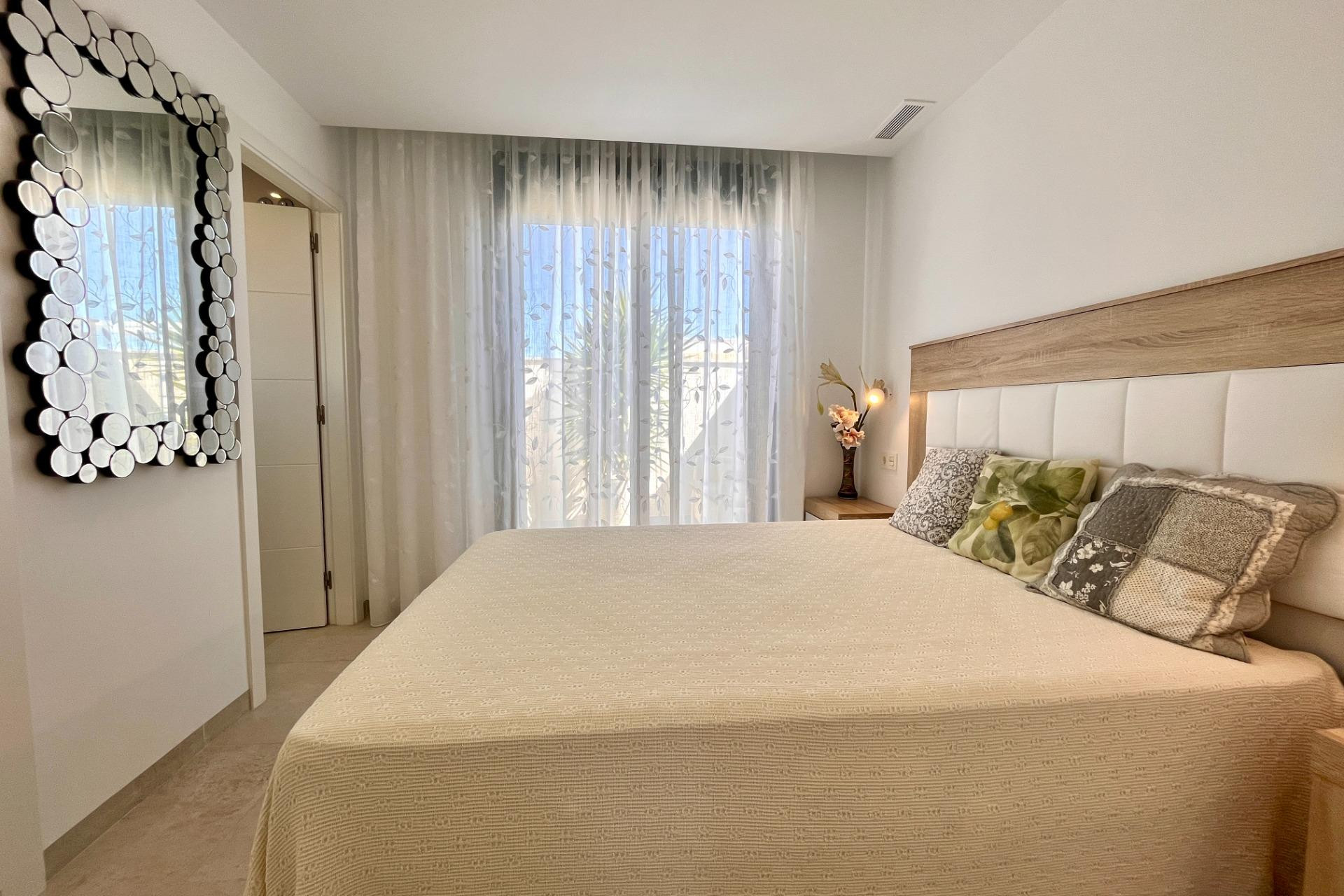 Resale - Terraced house - Orihuela Costa - Las Filipinas