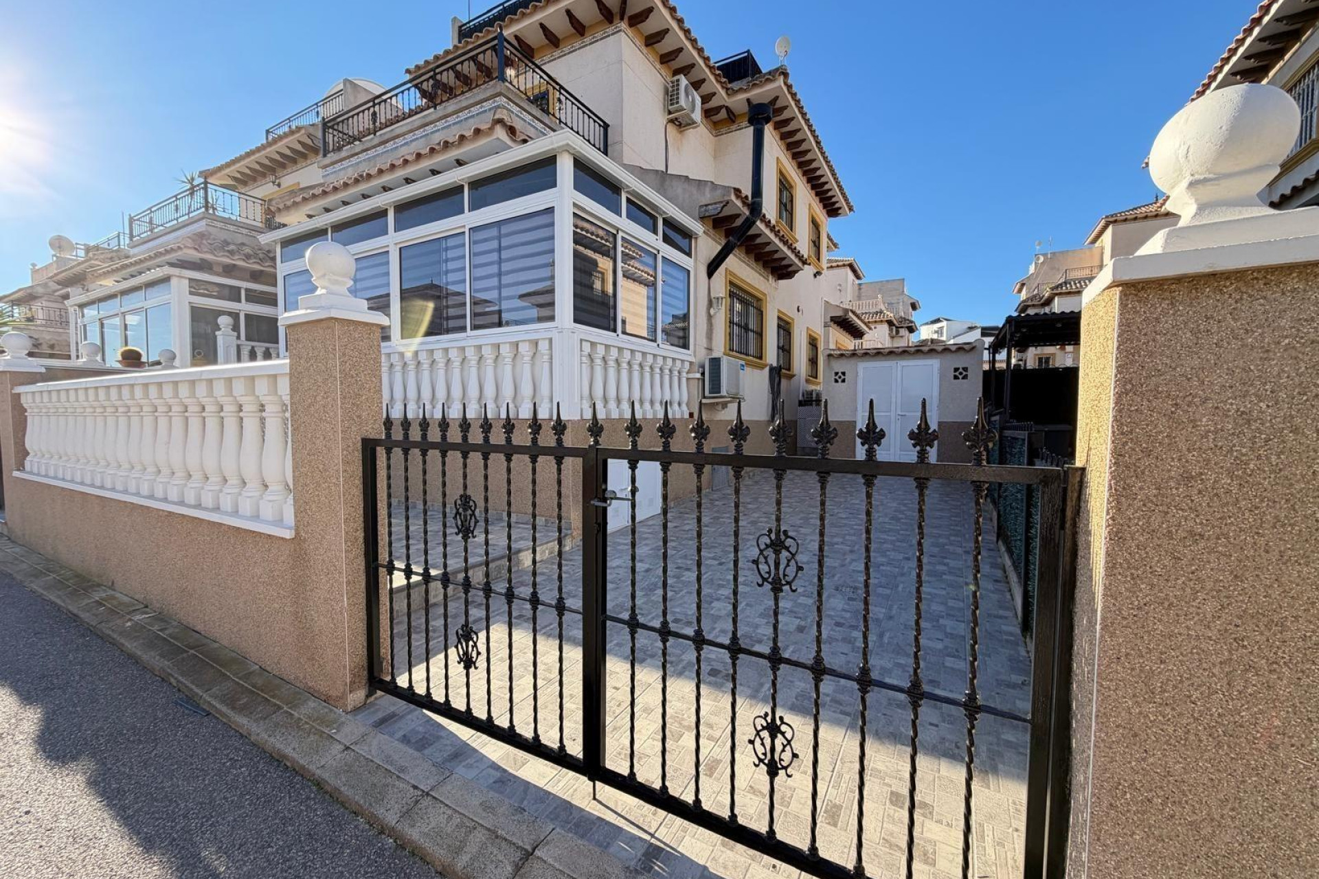 Resale - Terraced house - Orihuela Costa - Las Filipinas