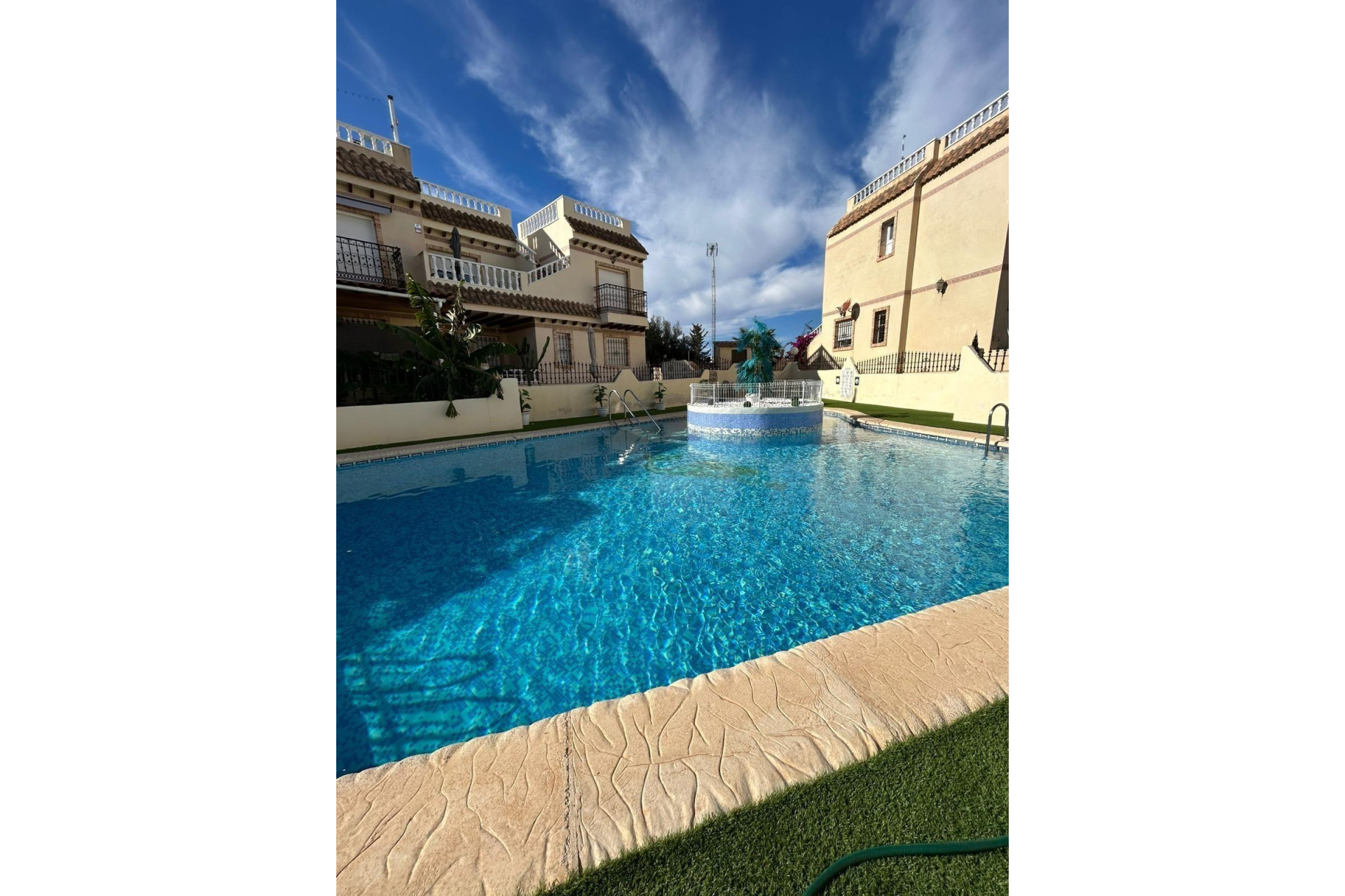 Resale - Terraced house - Orihuela Costa - Los Almendros-La Florida
