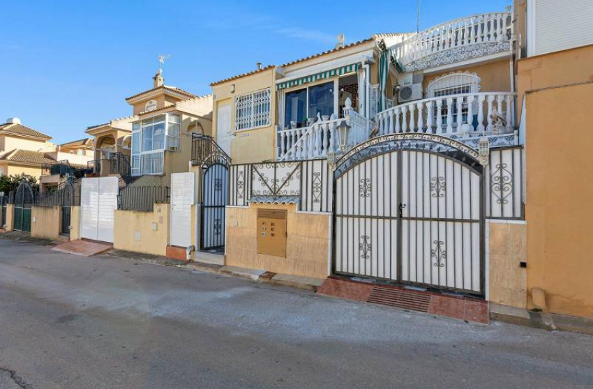 Resale - Terraced house - Orihuela Costa - Los Altos