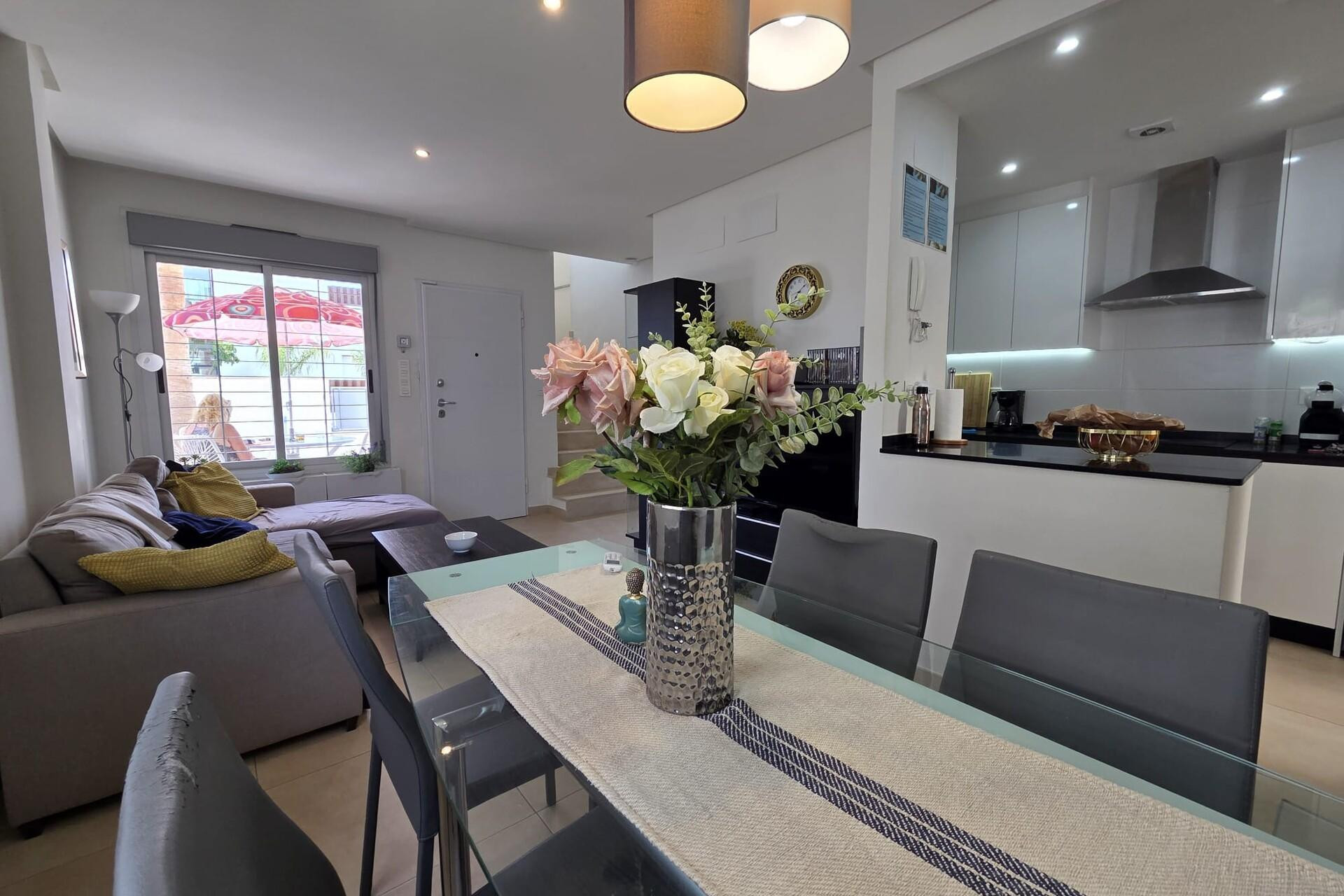 Resale - Terraced house - Orihuela Costa - Montezenia